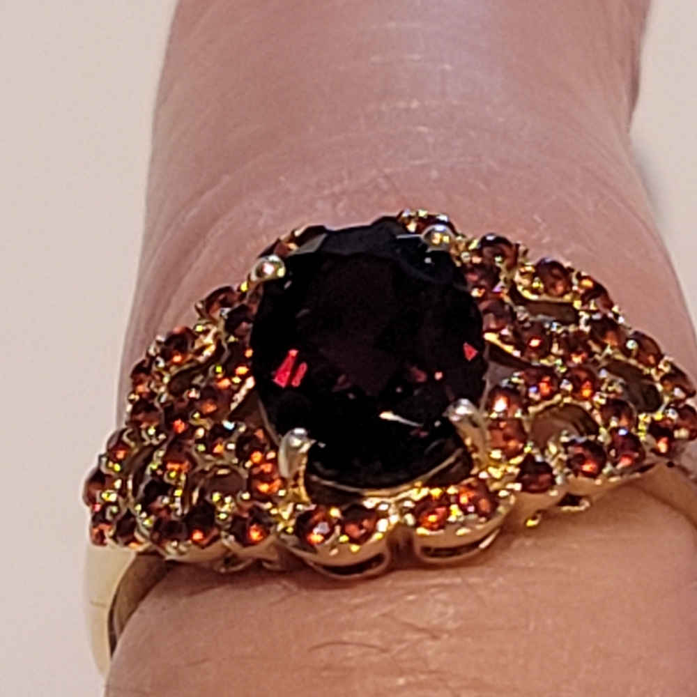 Gold Over Sterling Silver, Garnet Gemstone Women's Ring, size 8 - Picture 5 of 10